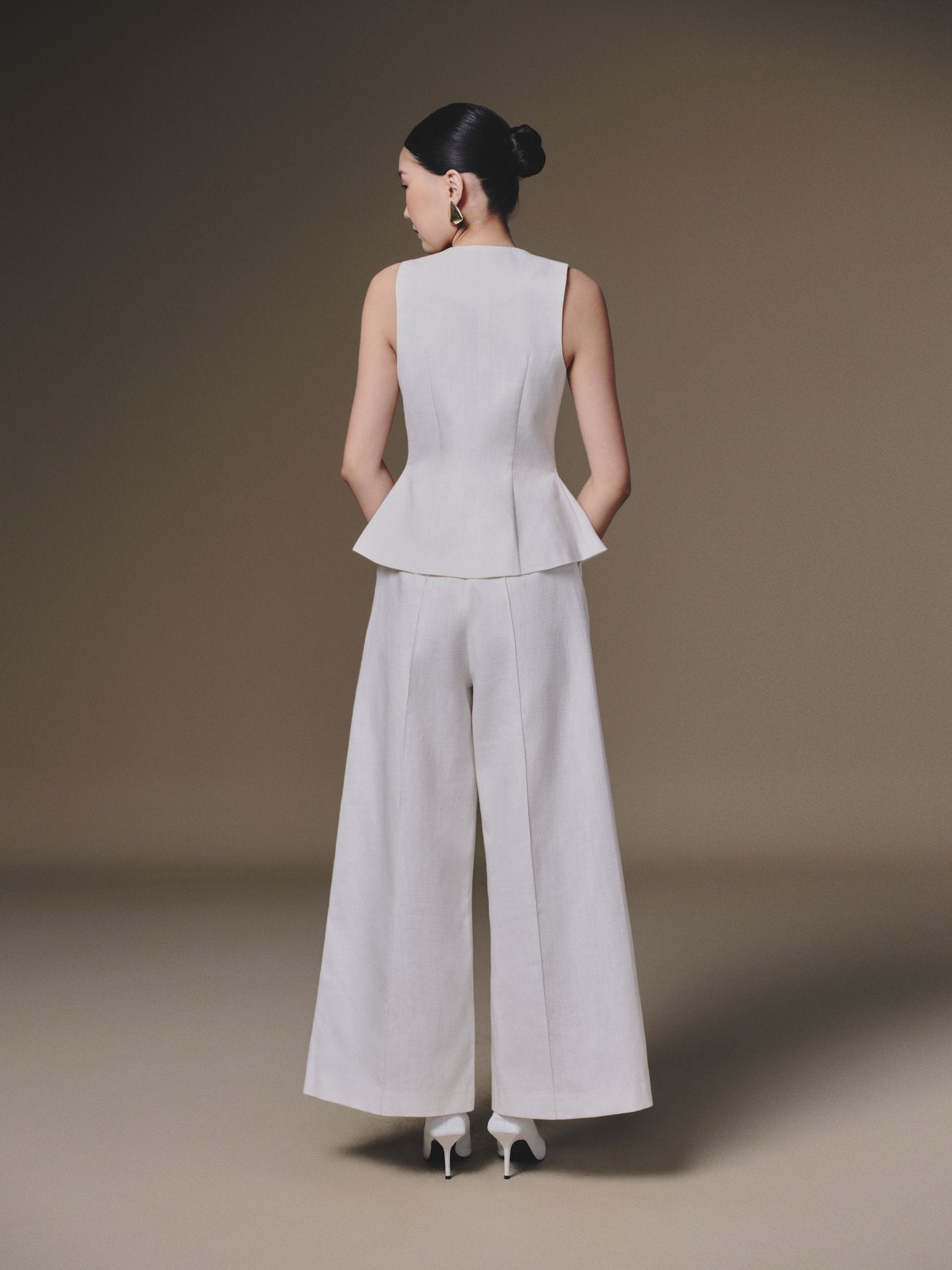 Button-up Vest